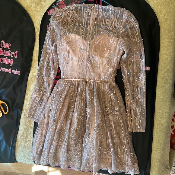 Size 0, Sherri Hill blush pink, long sleeve, short cocktail homecoming dress - Picture 6 of 8